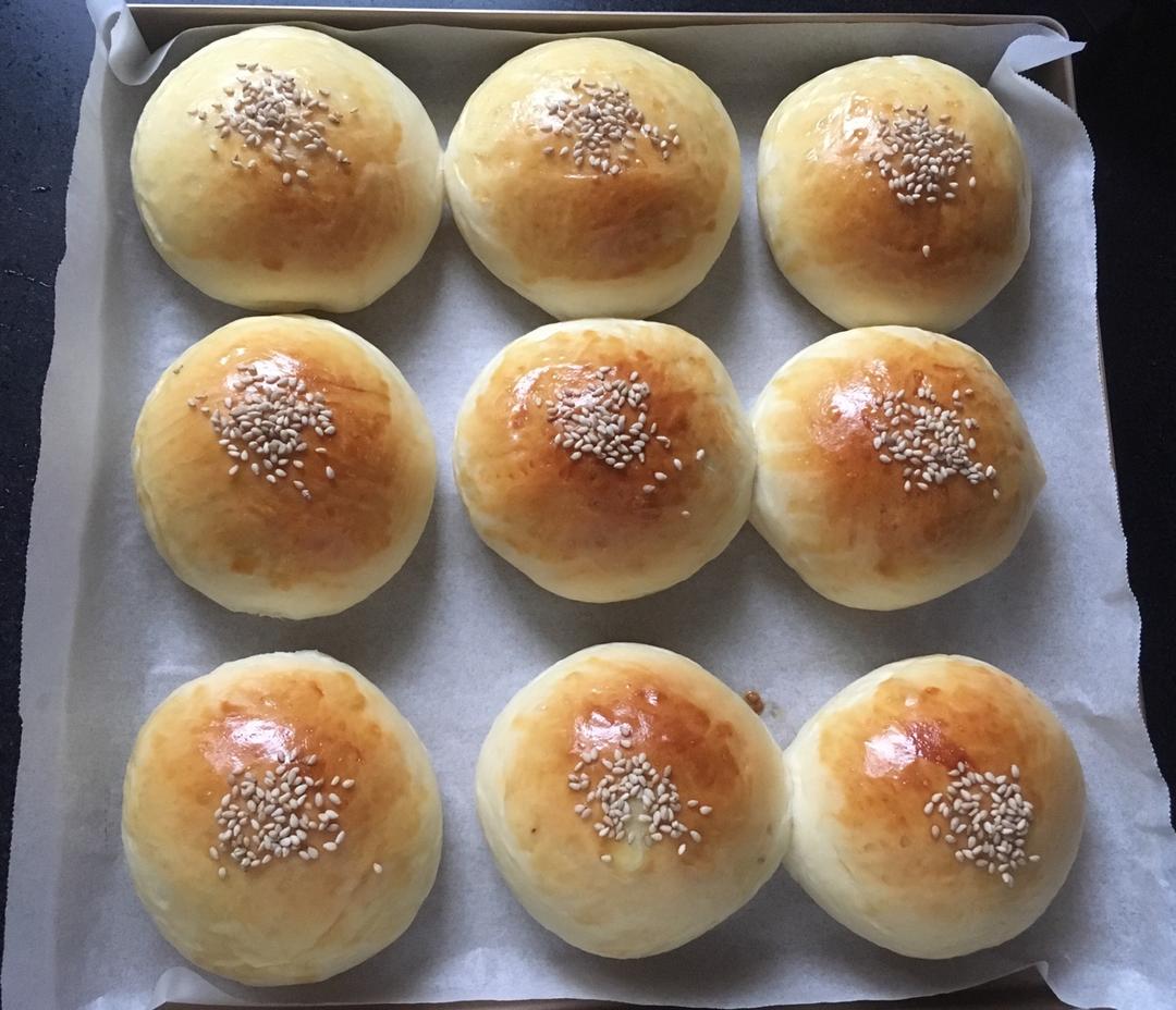 温柔的“中种奶油红豆面包”