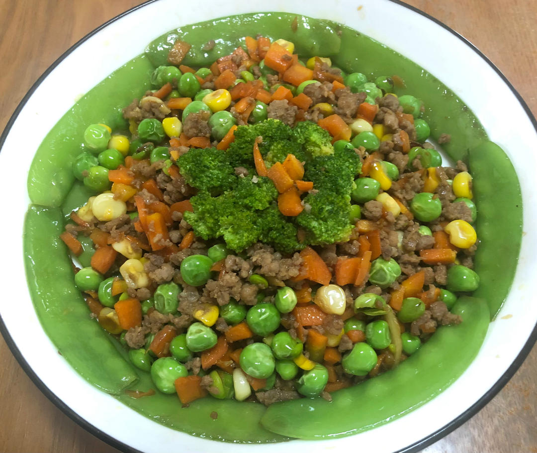 胡萝卜火腿肠炒玉米