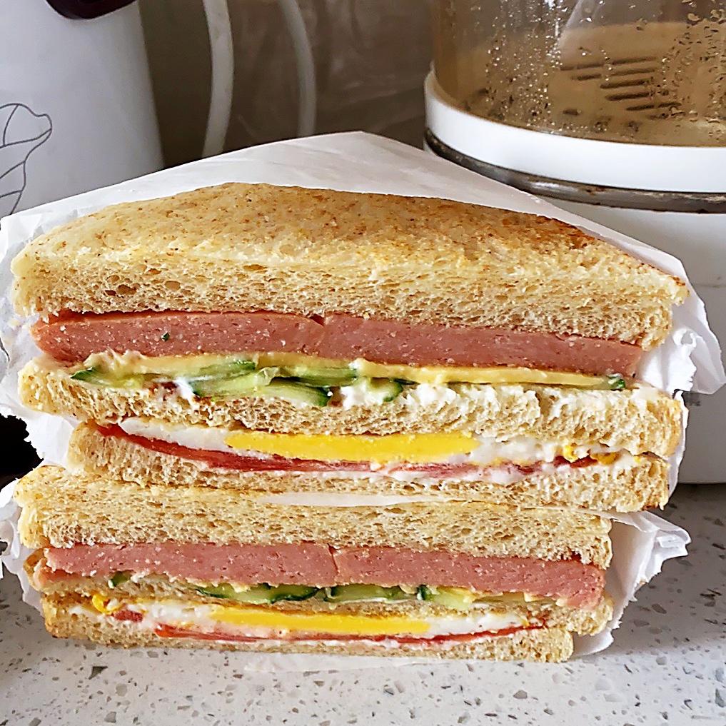 全家都爱吃的健康全麦吐司，新手也能做