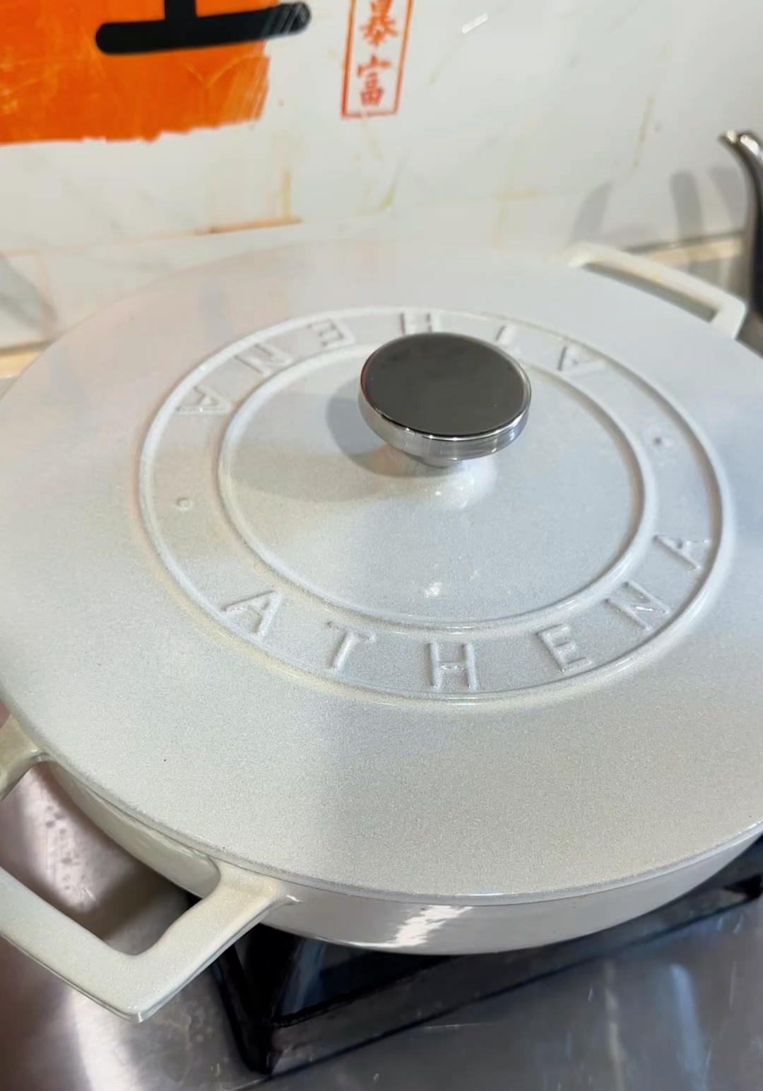 天冷的时候，来一锅热腾腾的韩式牛肉泡菜锅