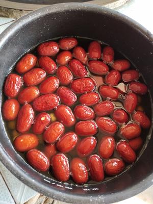 〈桂圆红枣莲子汤〉，补气血。欣小厨 😉的做法 步骤5