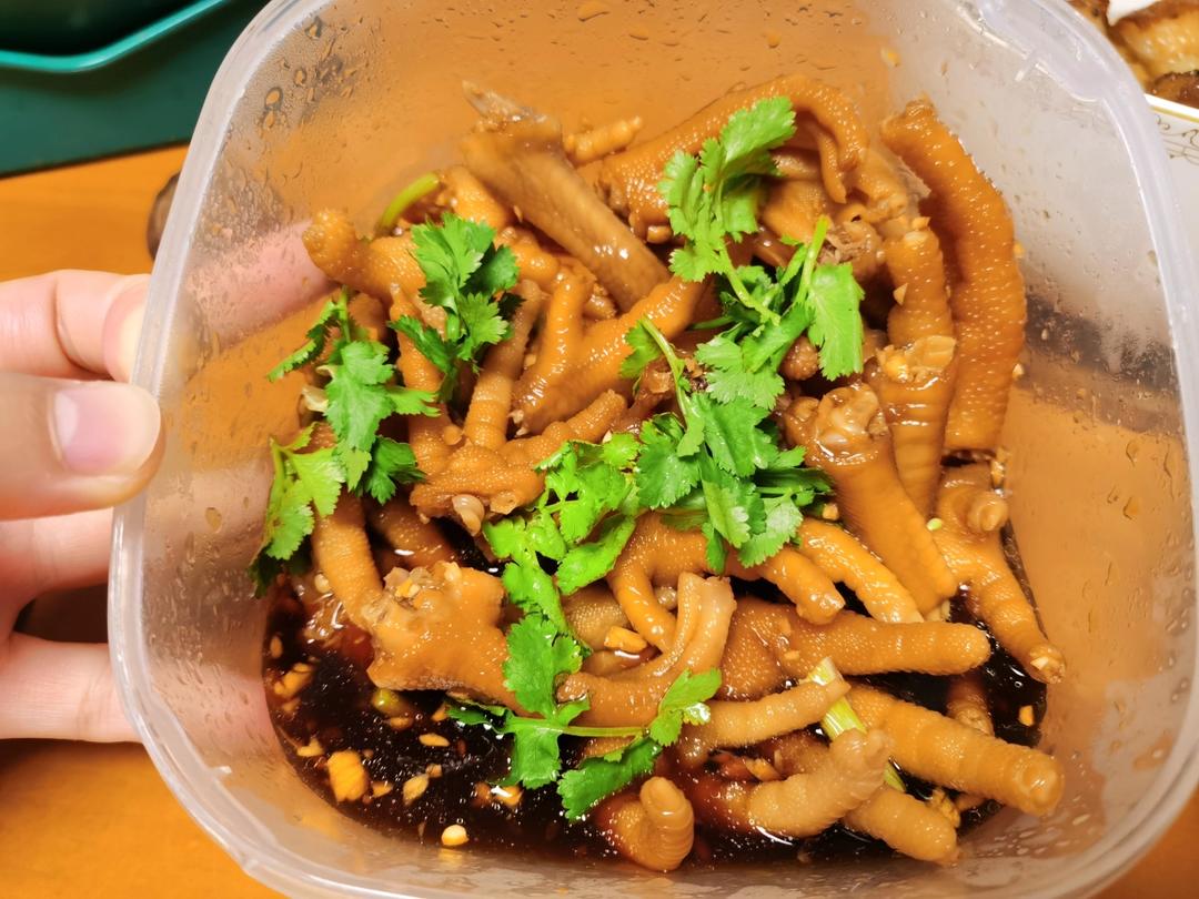 香辣蒜香凉拌爽脆鸡脚