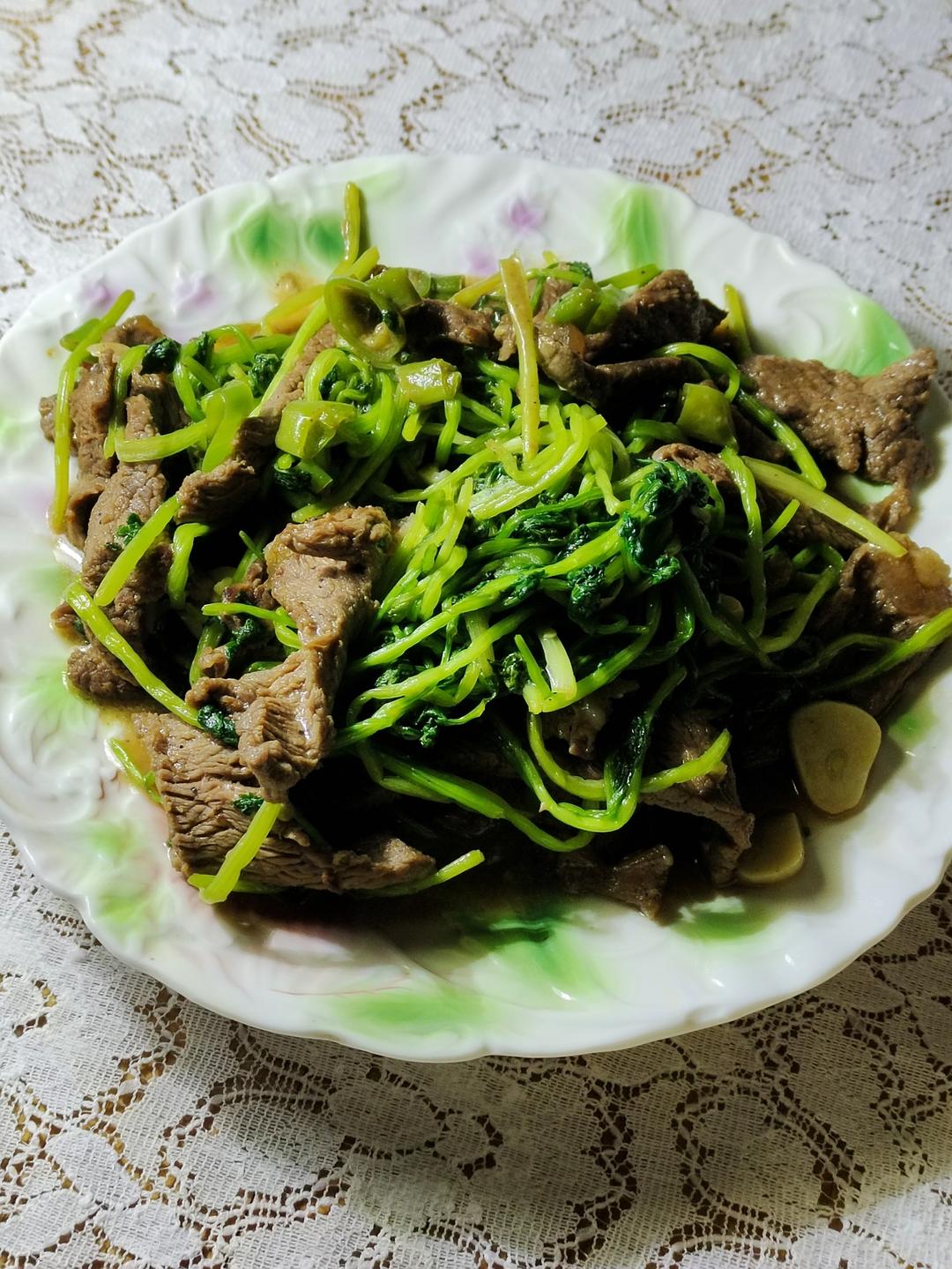 香菜牛肉