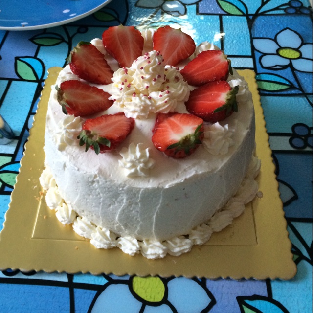 草莓生日蛋糕