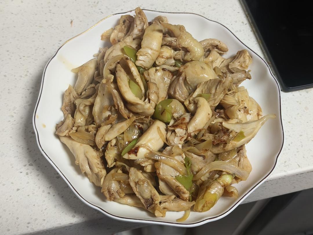 两个人一起炫饭啦！