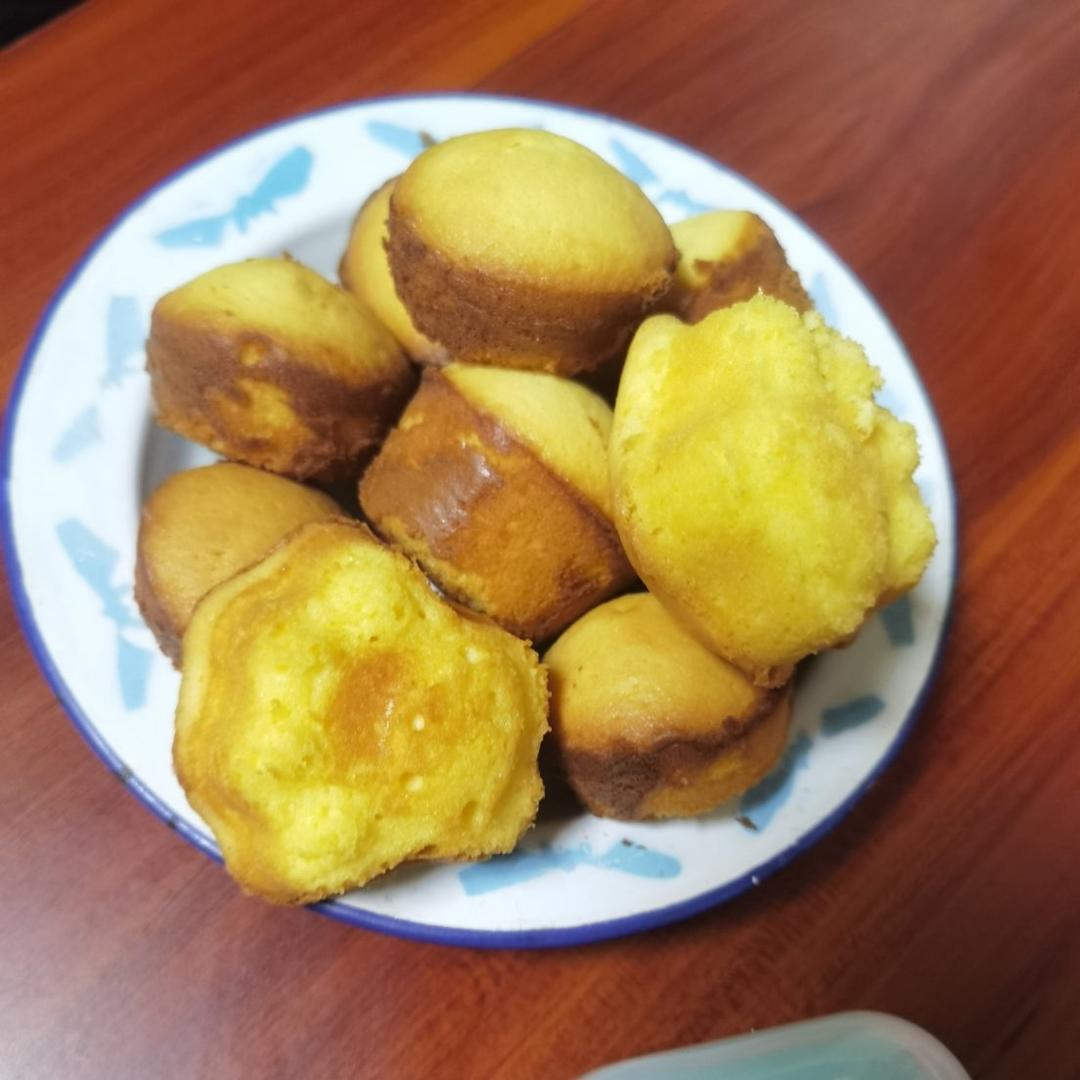 基基基础款的海绵小蛋糕，松软香甜又可爱