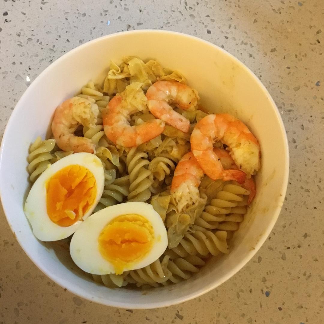 新加坡叻沙面：夏天就要吃这种重口味的面，鲜爽！
