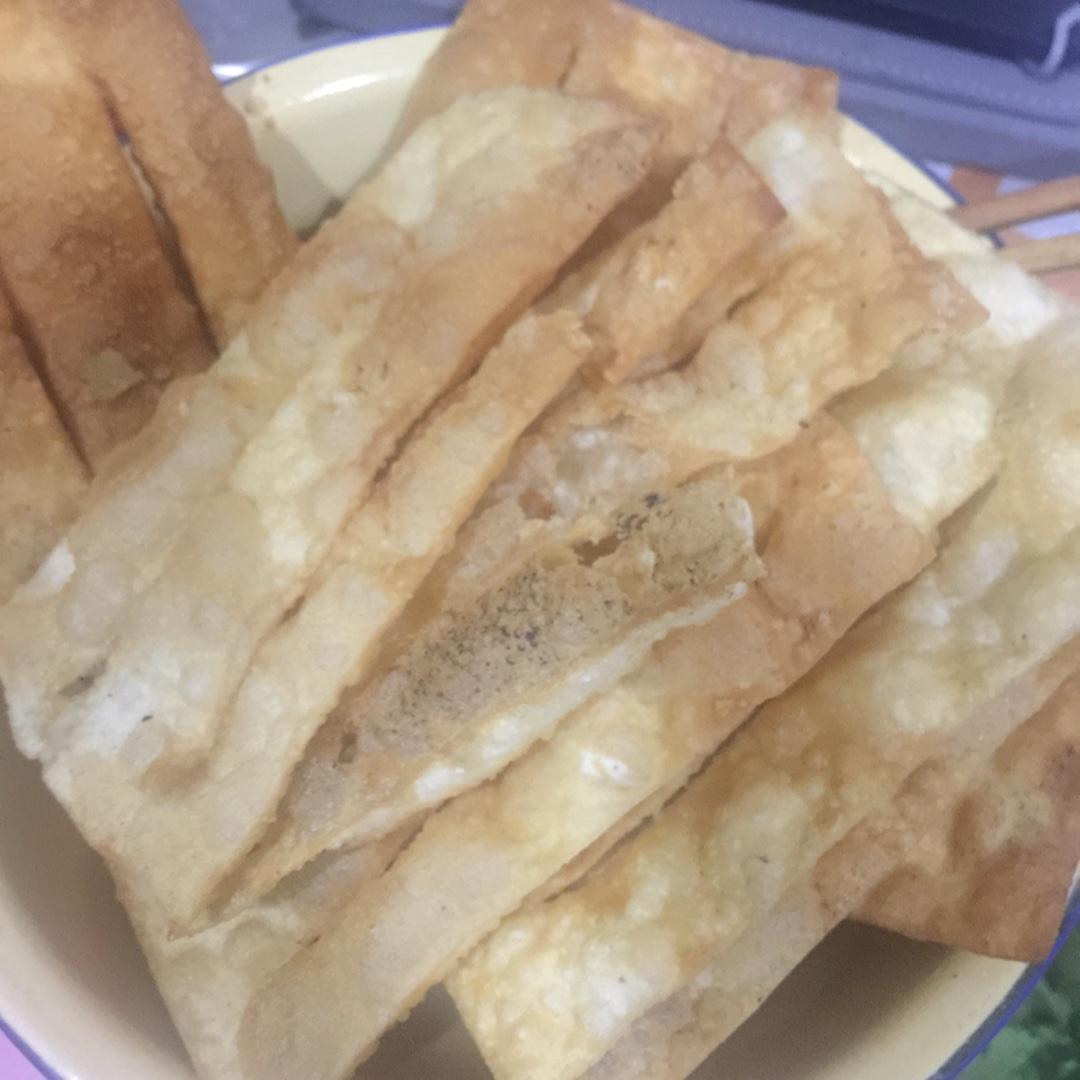 煎饼果子薄脆的制作