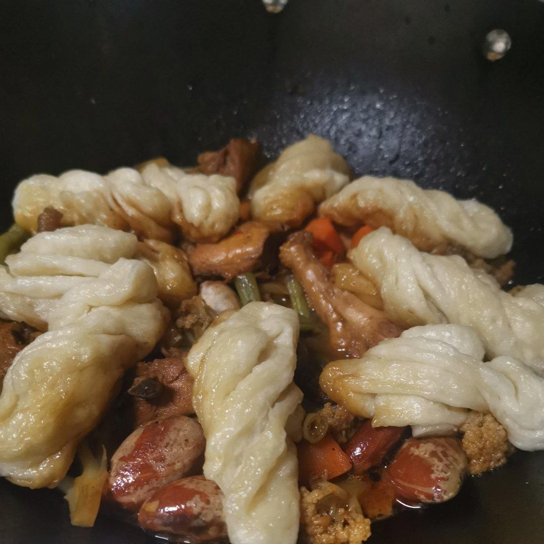 饭菜一锅出－土豆玉米排骨焖卷子【超详细】