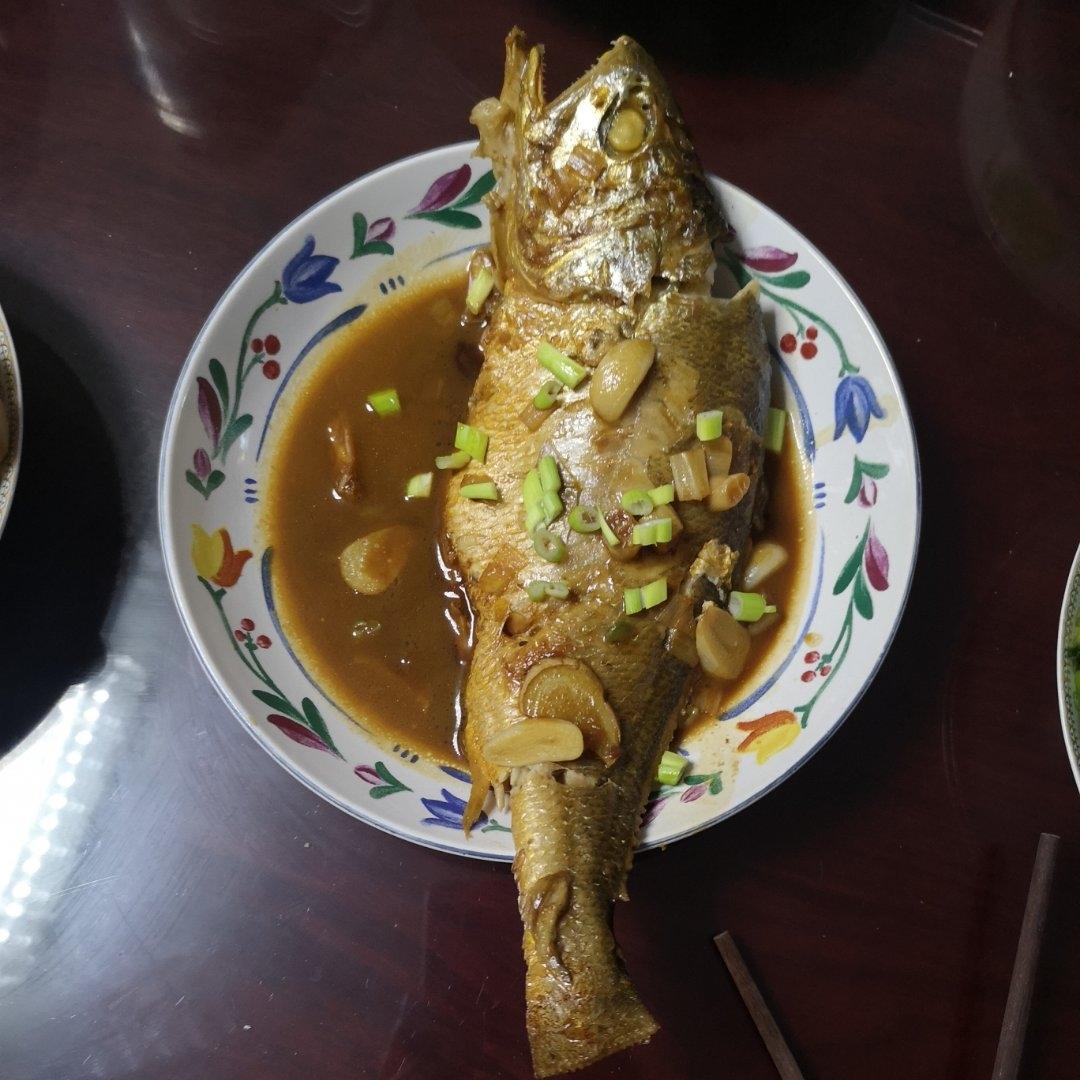 红烧黄鱼—鱼皮不破的小窍门