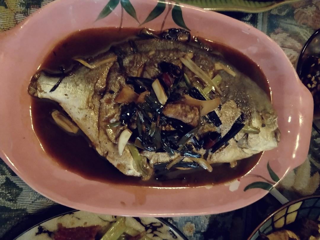 家常红烧鱼
