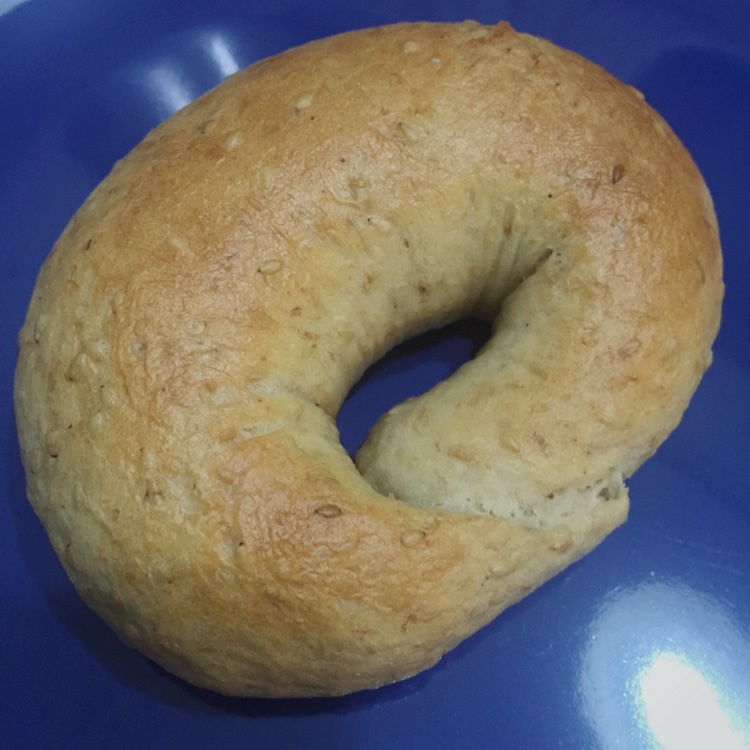 黑芝麻全麦贝果