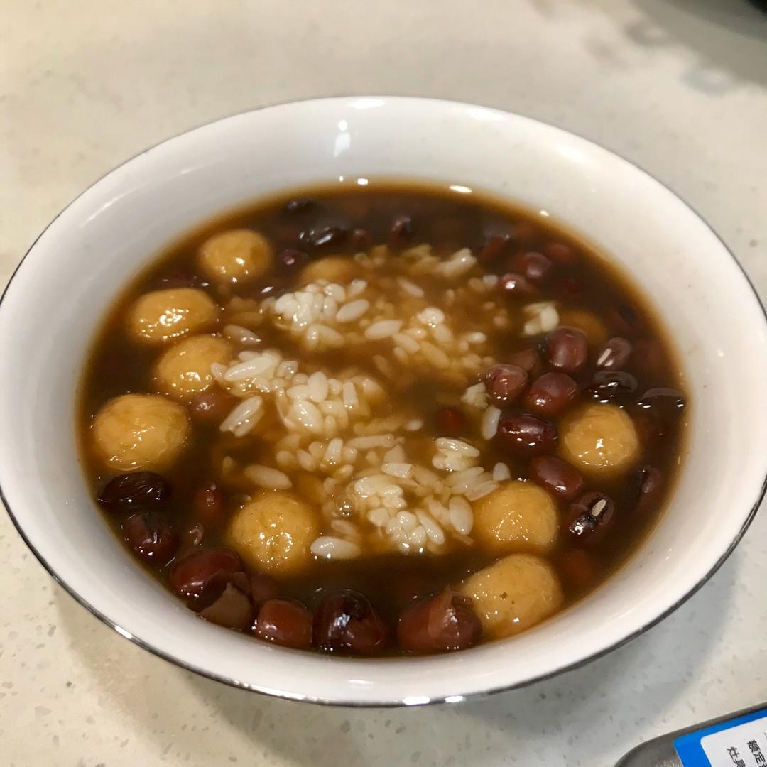 文秋18做的酒酿赤豆元宵