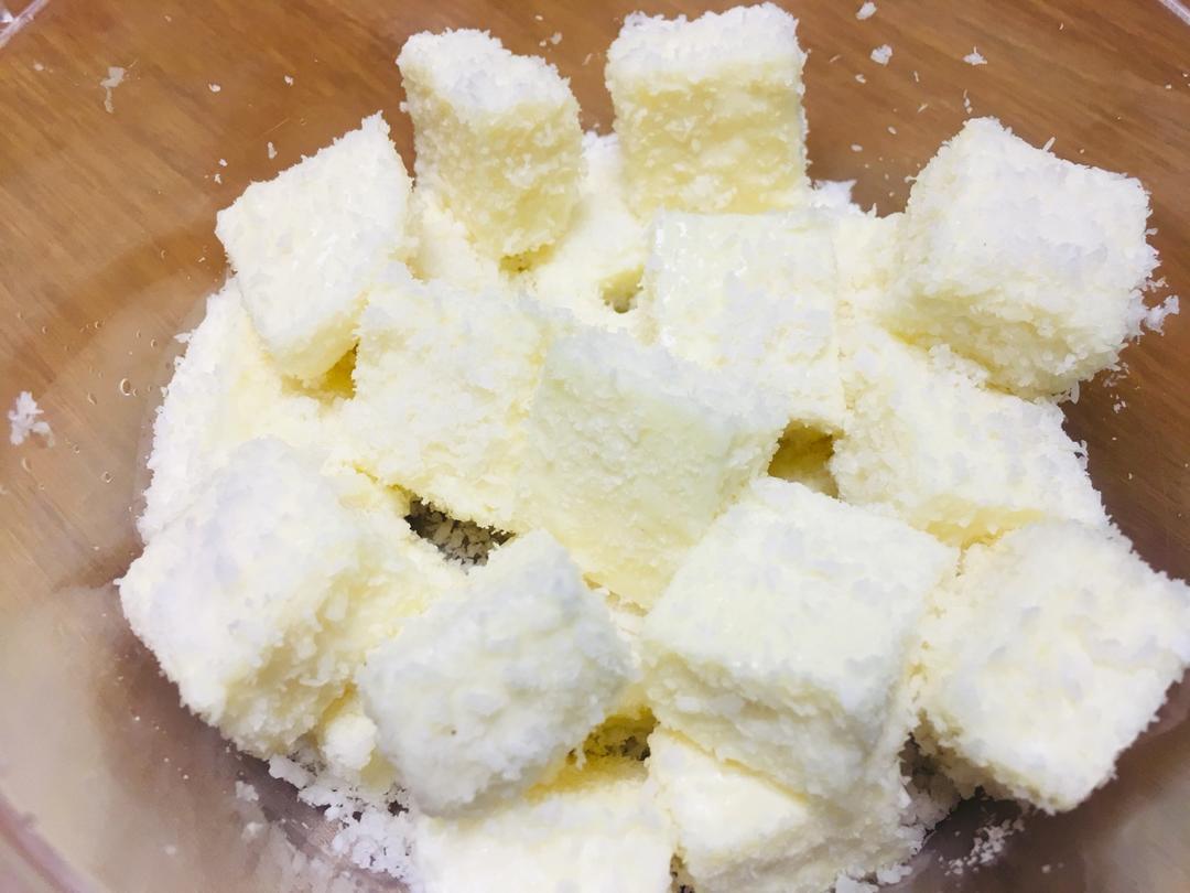 椰蓉牛奶小方