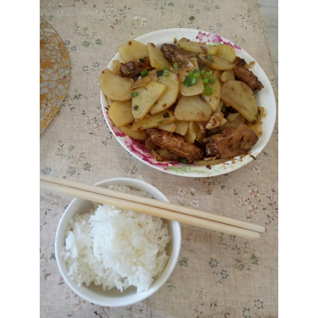 土豆炖鸡翅（快手零失败）