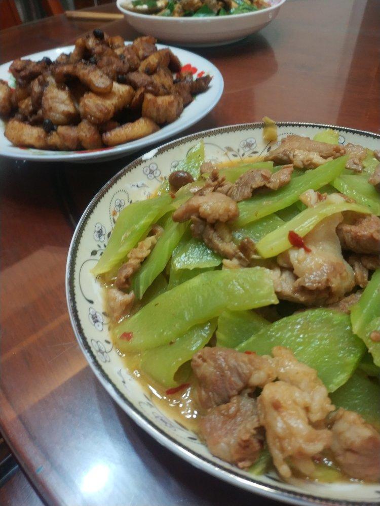 莴笋炒肉