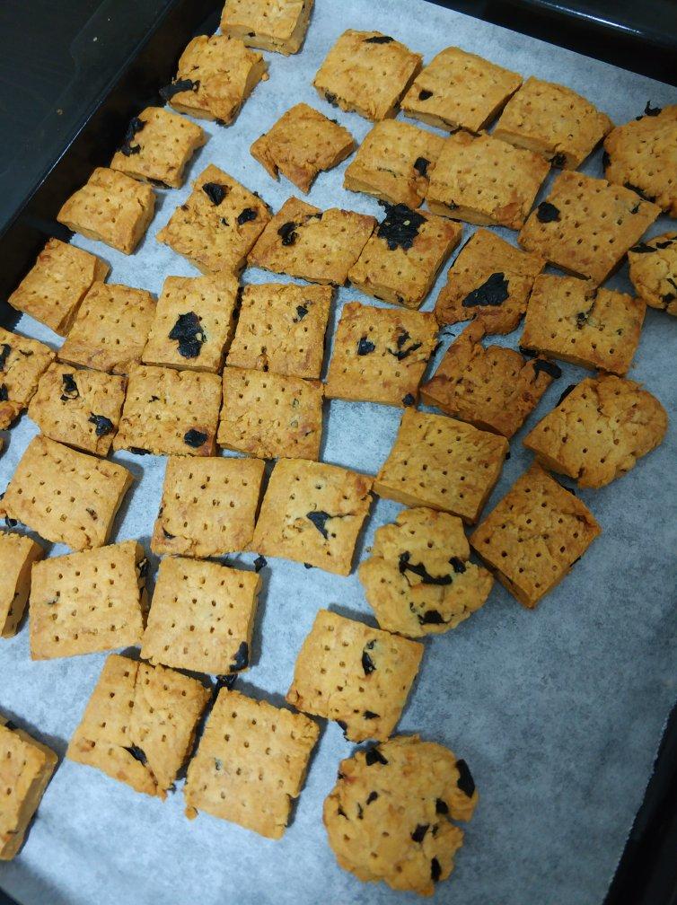 嘎嘣脆——香葱苏打饼干