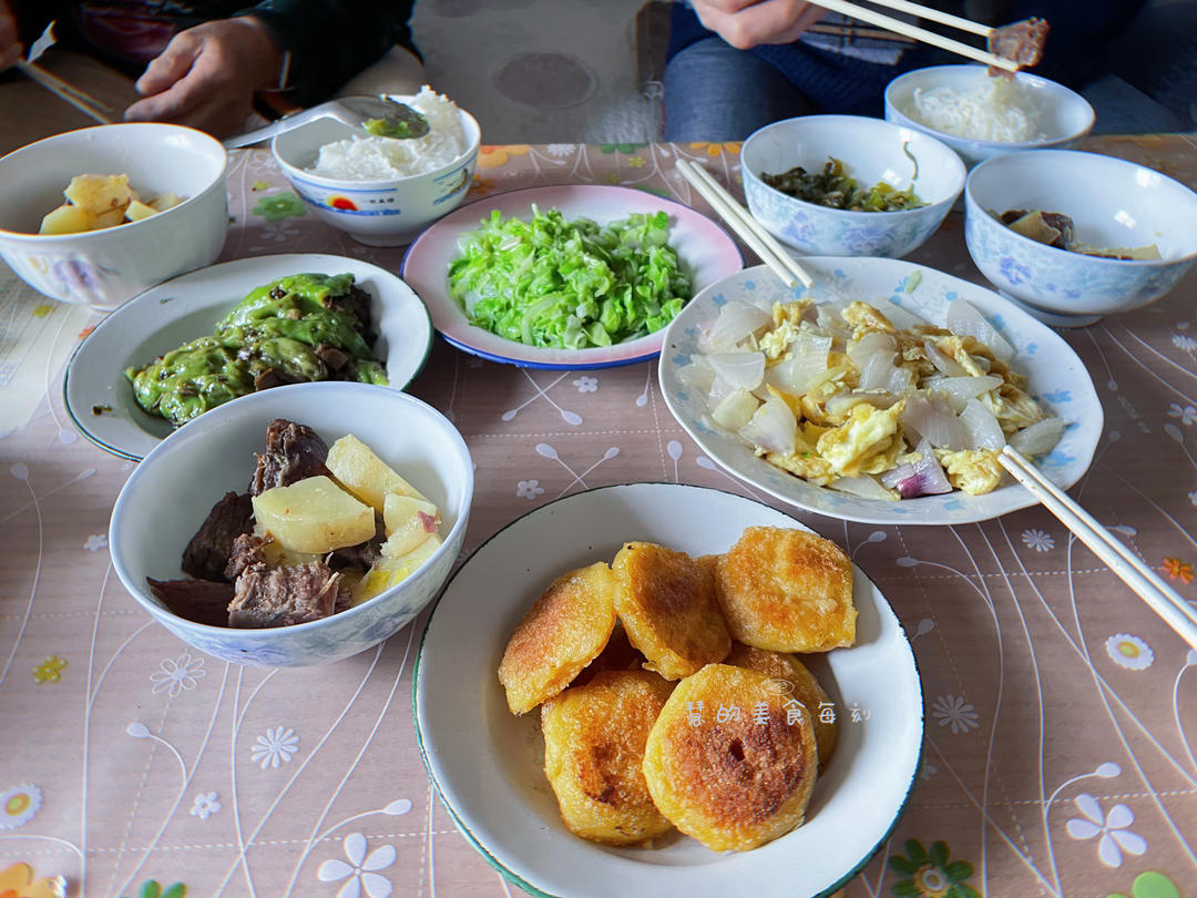 腊肉糍饭糕/糍粑