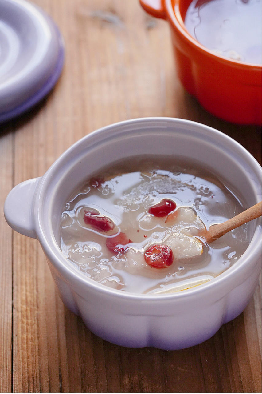 蔓越莓雪梨银耳羹