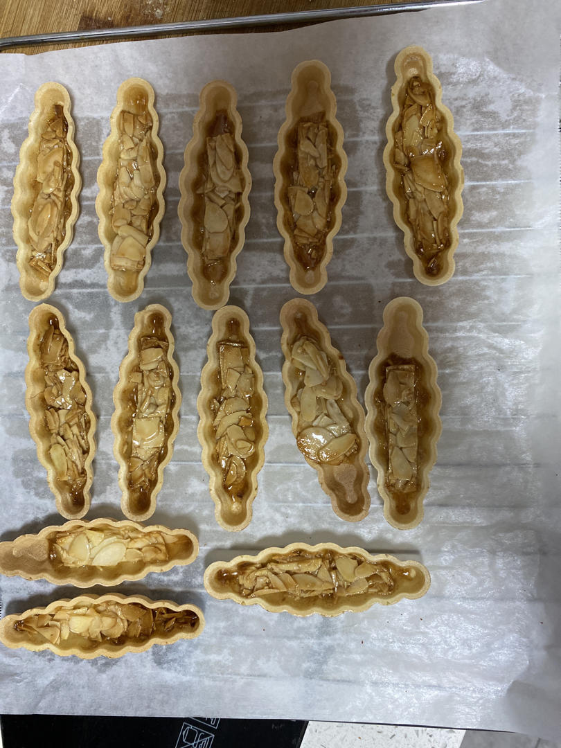 视频🚢一次搞定3种口味｜焦糖坚果糯米船｜不测温，不冷冻｜低糖｜简单｜0难度