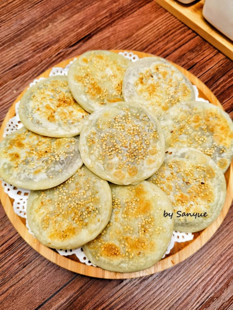 简易版芝麻红糖酥饼 快手面食 附细节视频详解的做法