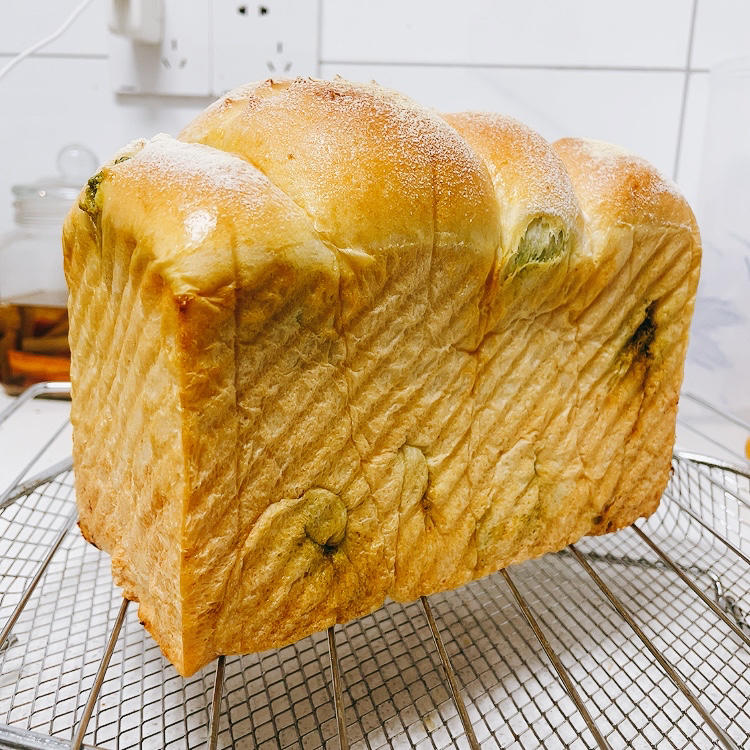 春天里的一抹绿•抹茶奶酥吐司