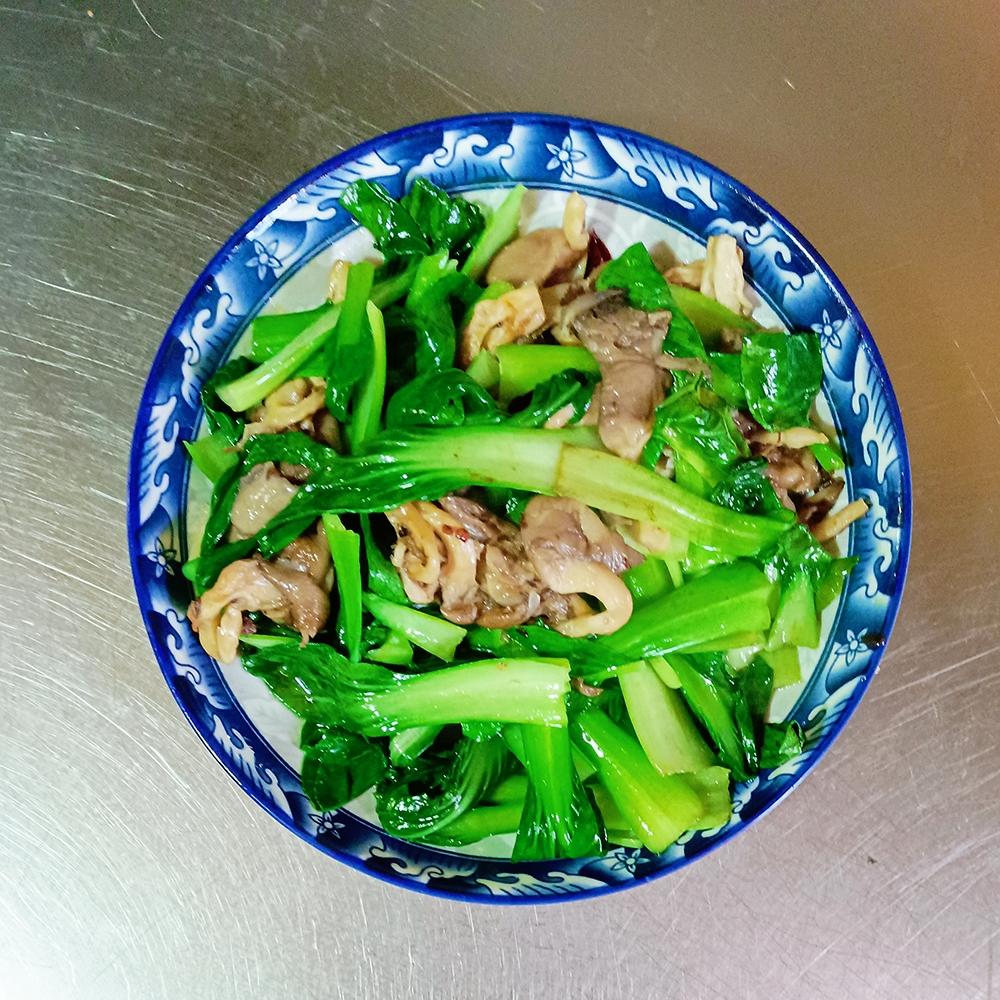 平菇炒青菜