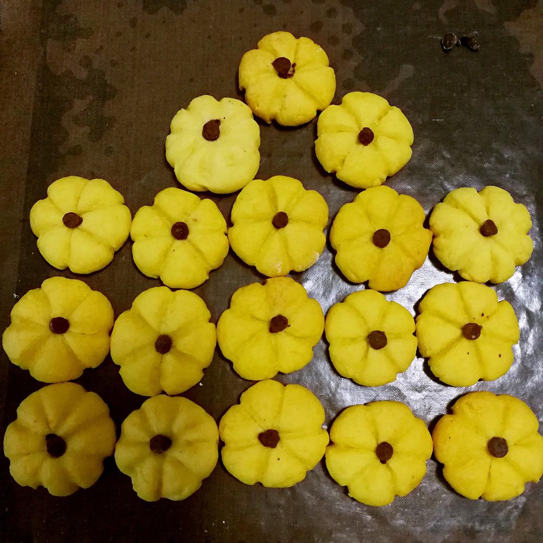 万圣节迷你南瓜饼干