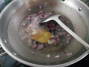咖喱鱼片的做法 步骤2