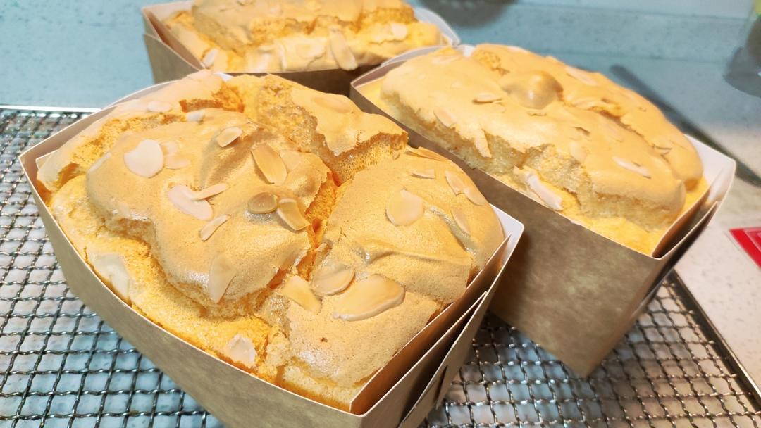 火爆全网的金枕蛋糕