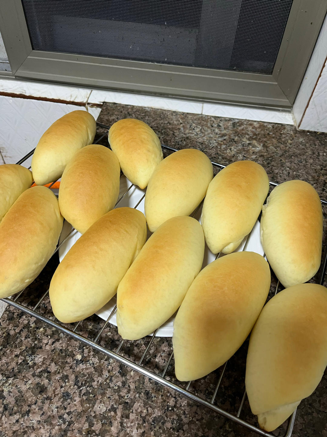 一个面团就能撑起一家店的台式面包—肉松包