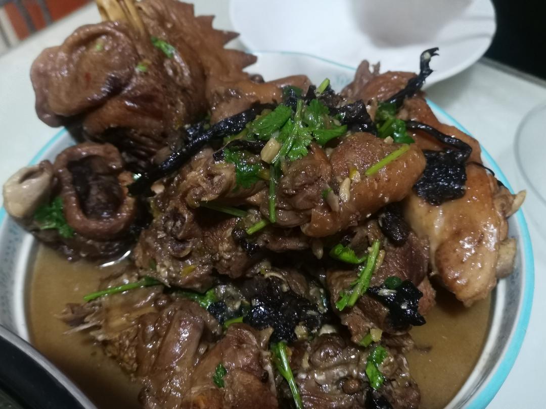 小鸡炖蘑菇