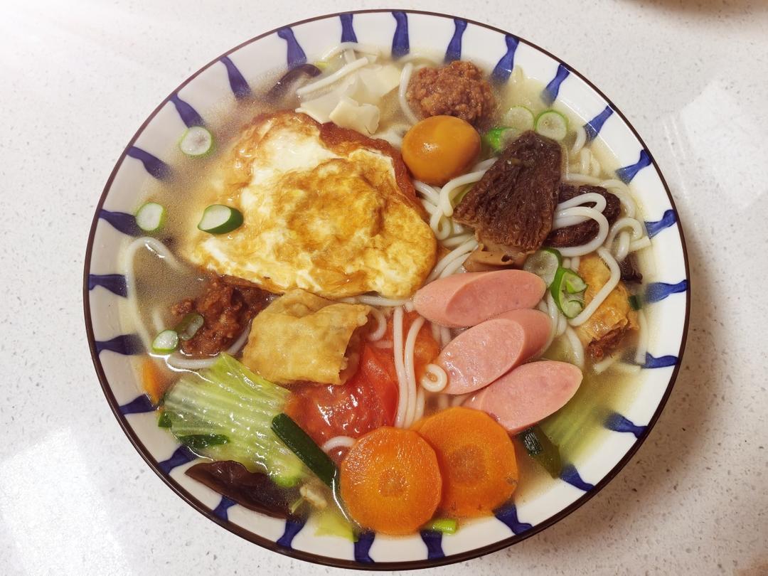 家庭版多料米线