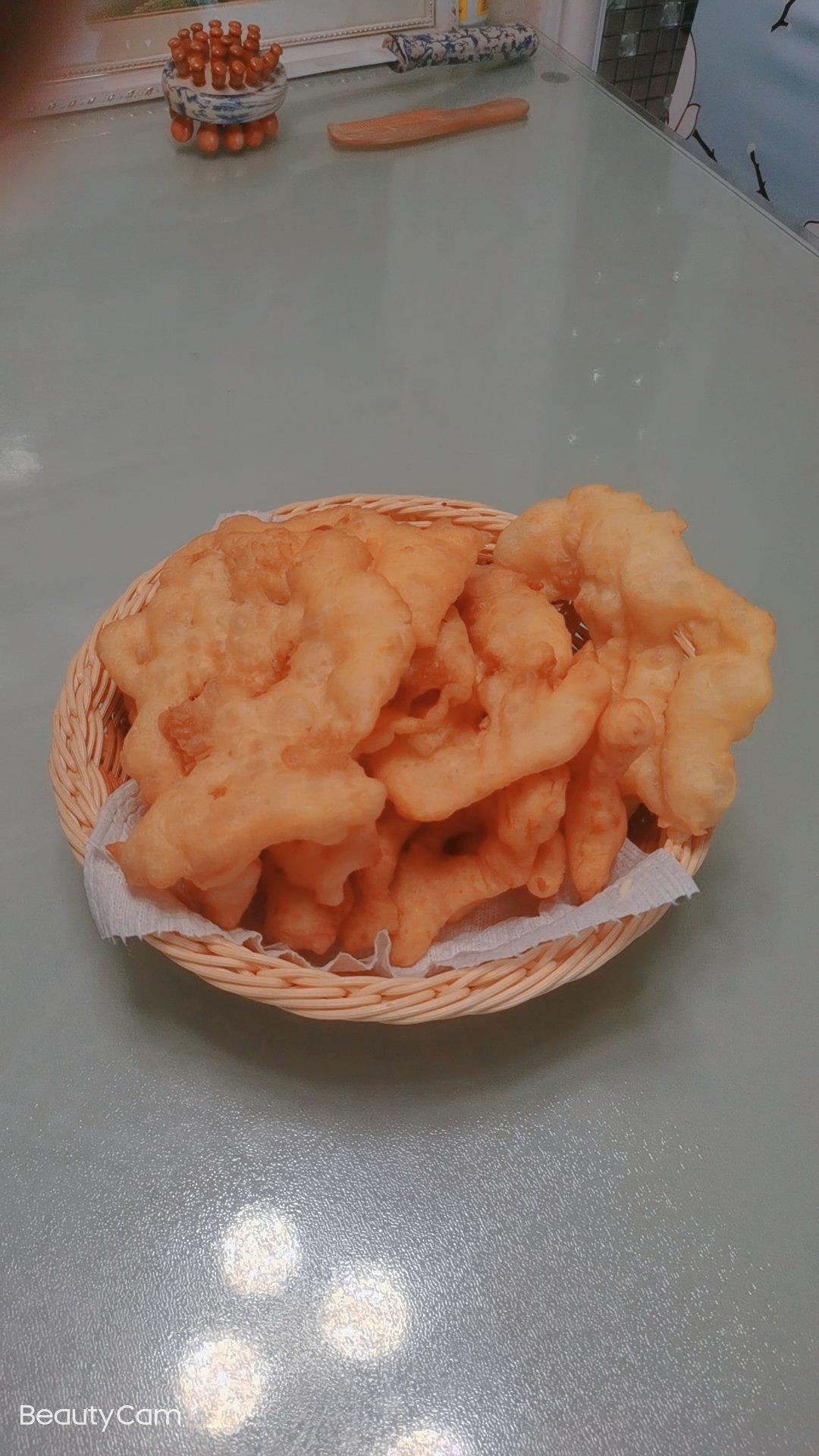 炸油饼这么做 蓬松柔软不浸油 附细节视频详解