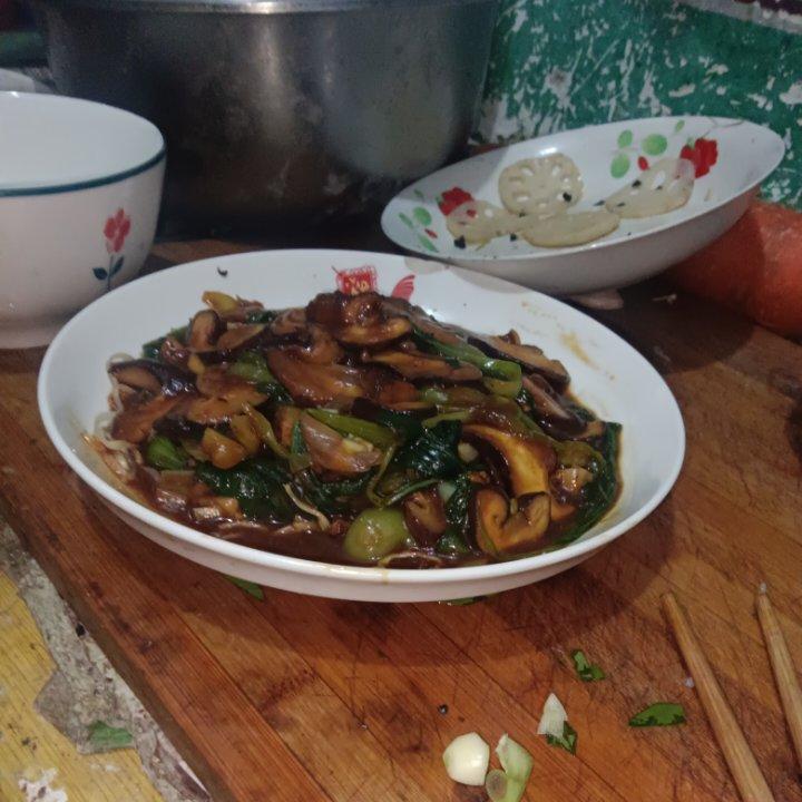 简易版香菇扒油菜