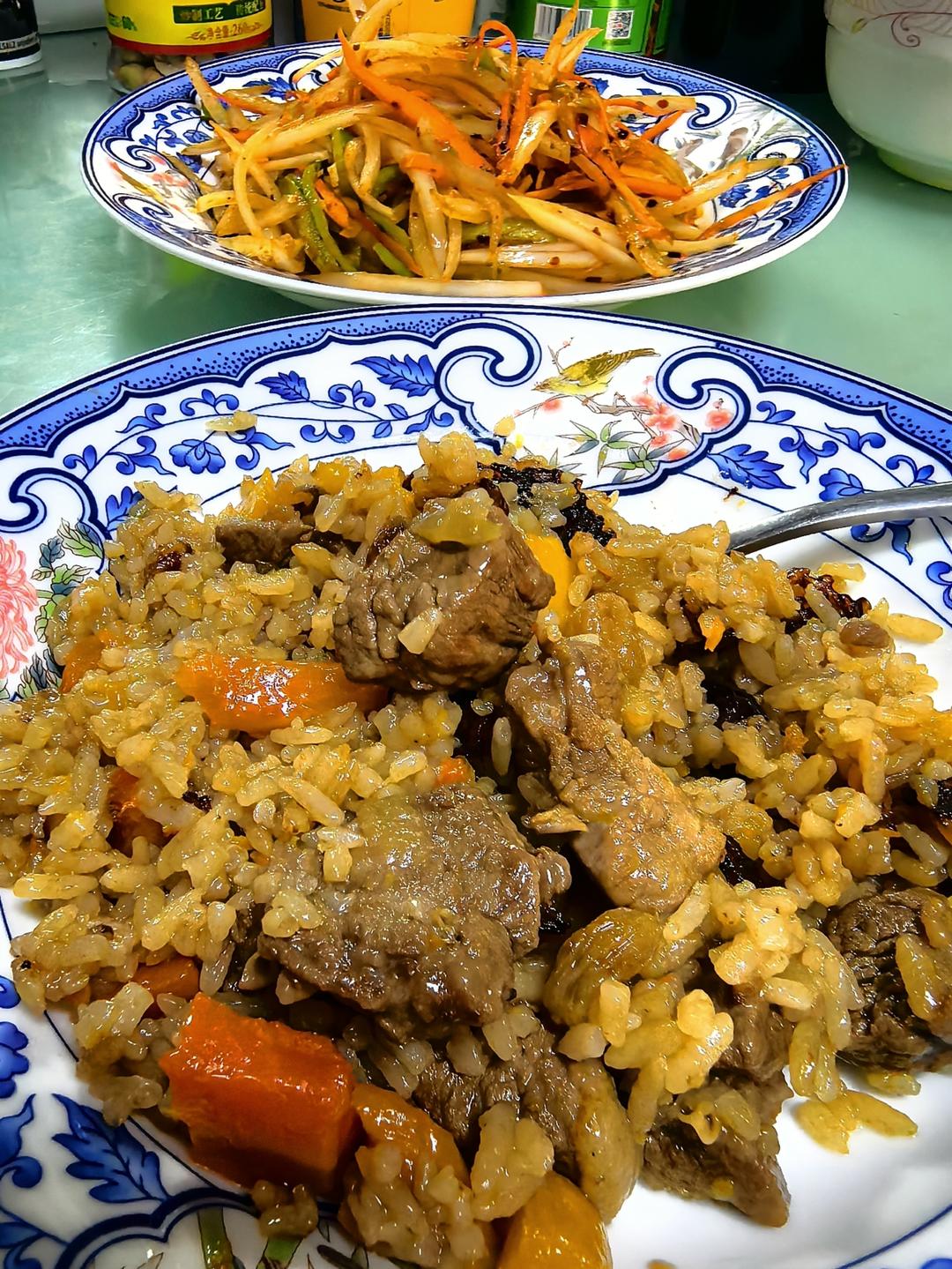 新疆抓饭（简单又好吃的电饭锅版）