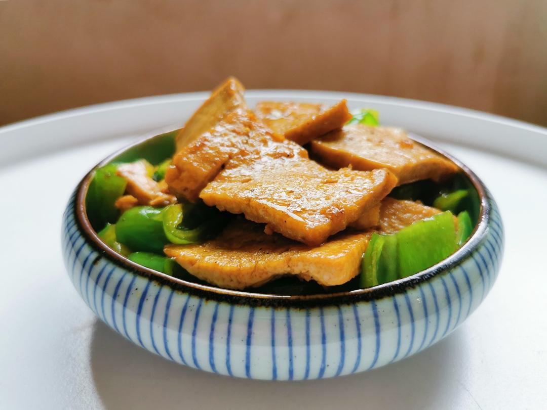 青椒炒豆腐
