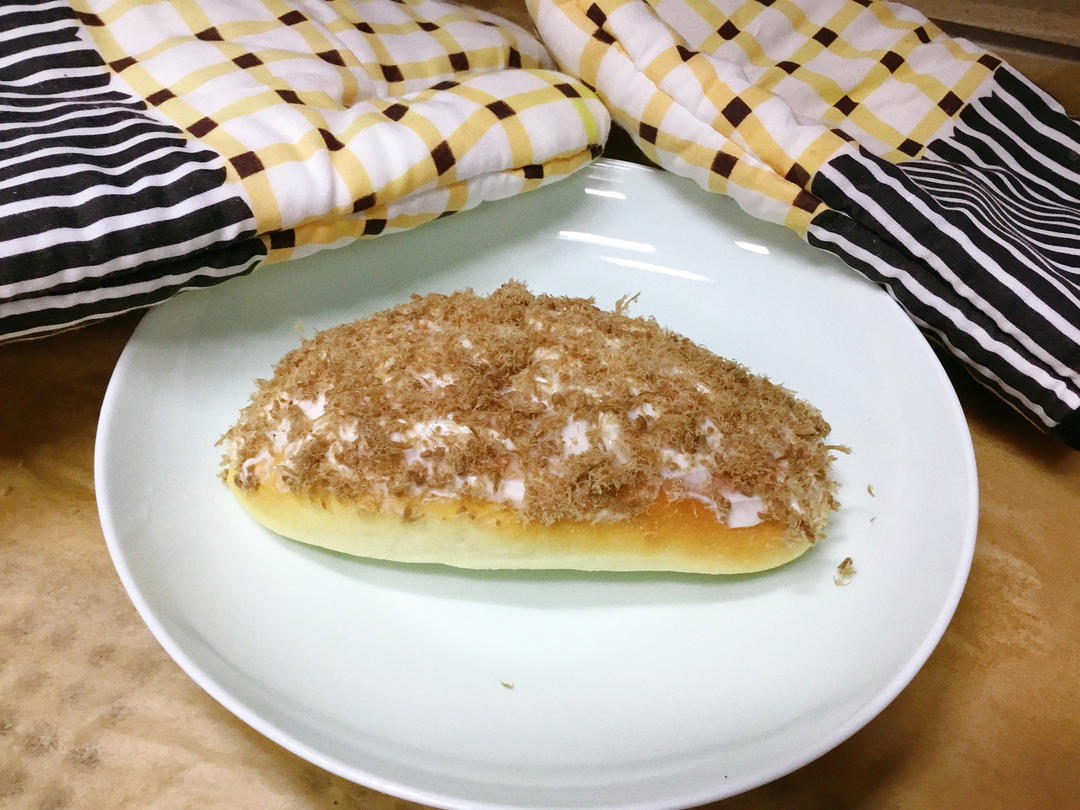 一个面团就能撑起一家店的台式面包—肉松包