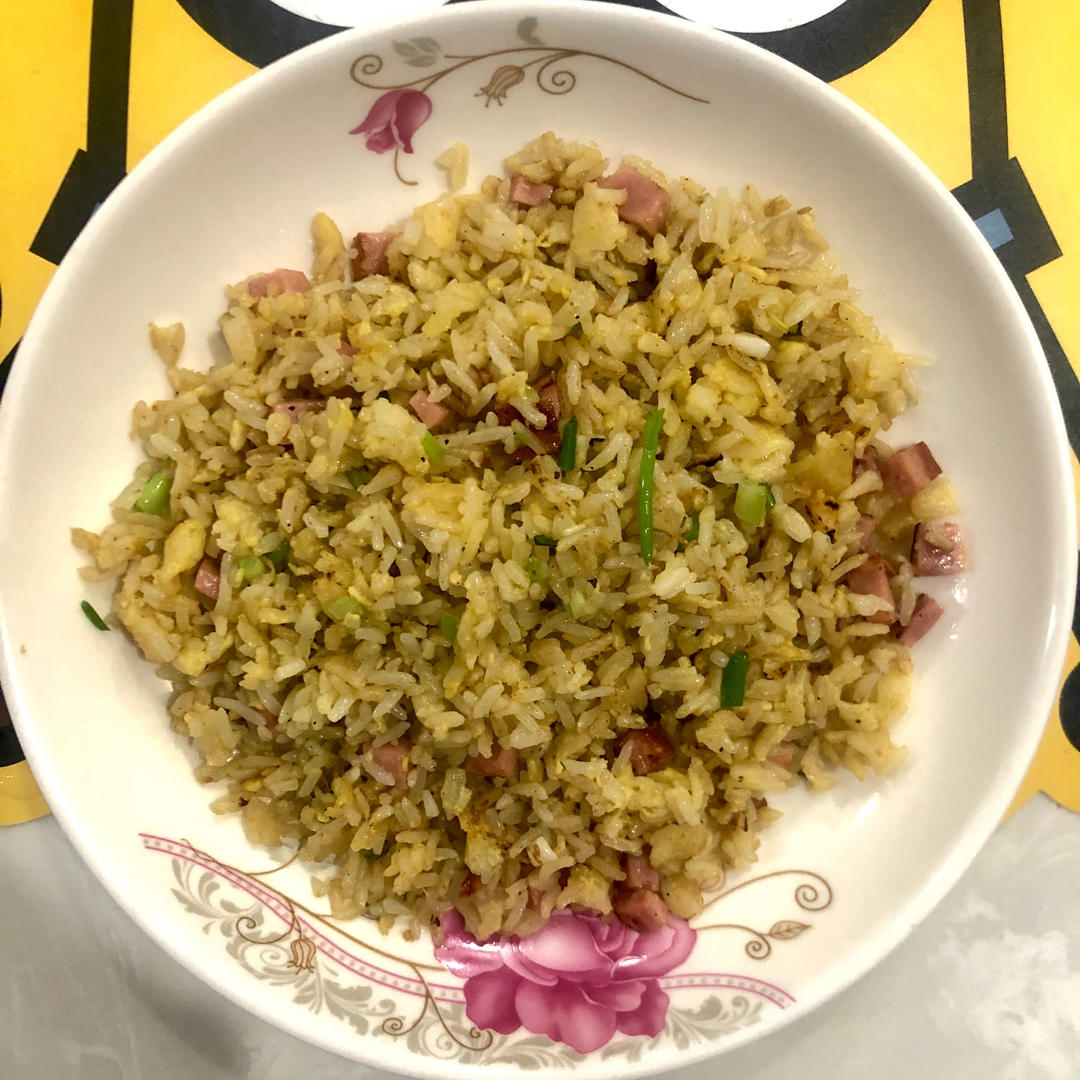 黄金火腿肠蛋炒饭