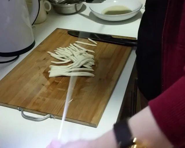 从和面开始学起做拉条子