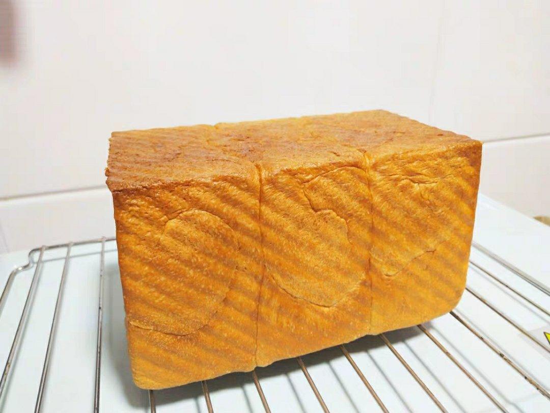 奶香吐司面包
