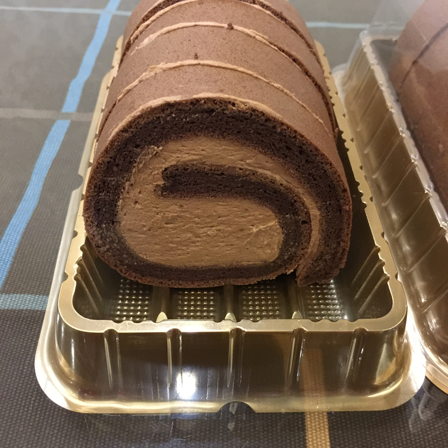 甘纳许巧克力蛋糕卷