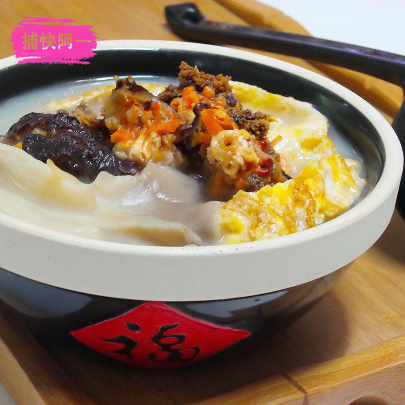 海参花凤尾菇汤的做法