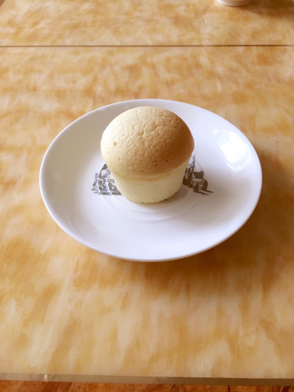 原味海绵纸杯蛋糕（非常适合裱花、盖糖皮的cupcake方子）