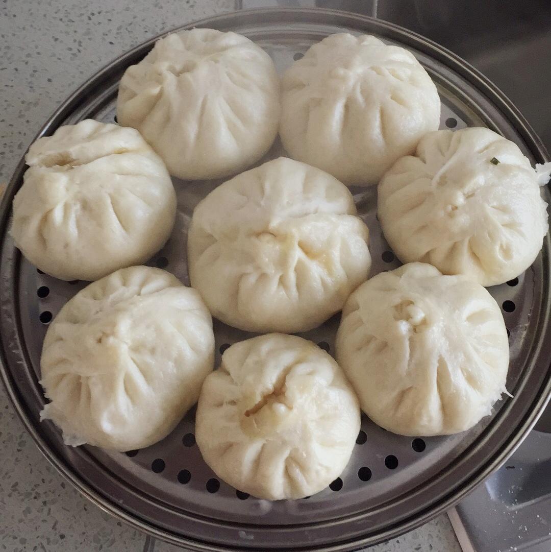 蓝莲花-做的肉包子