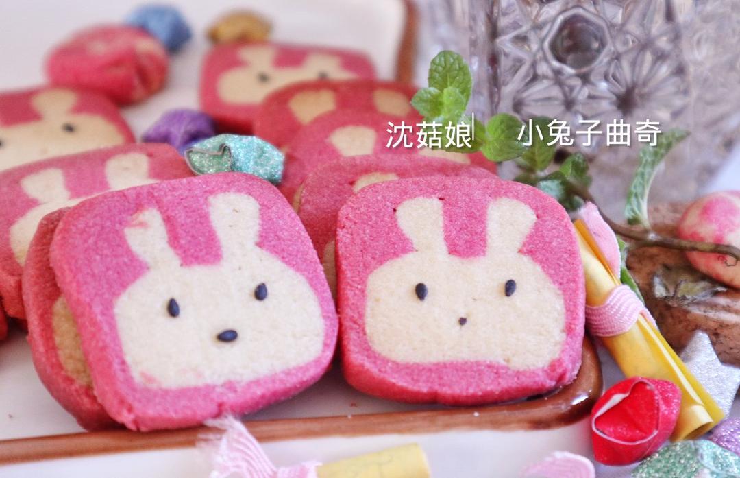 粉红少女心兔兔饼干