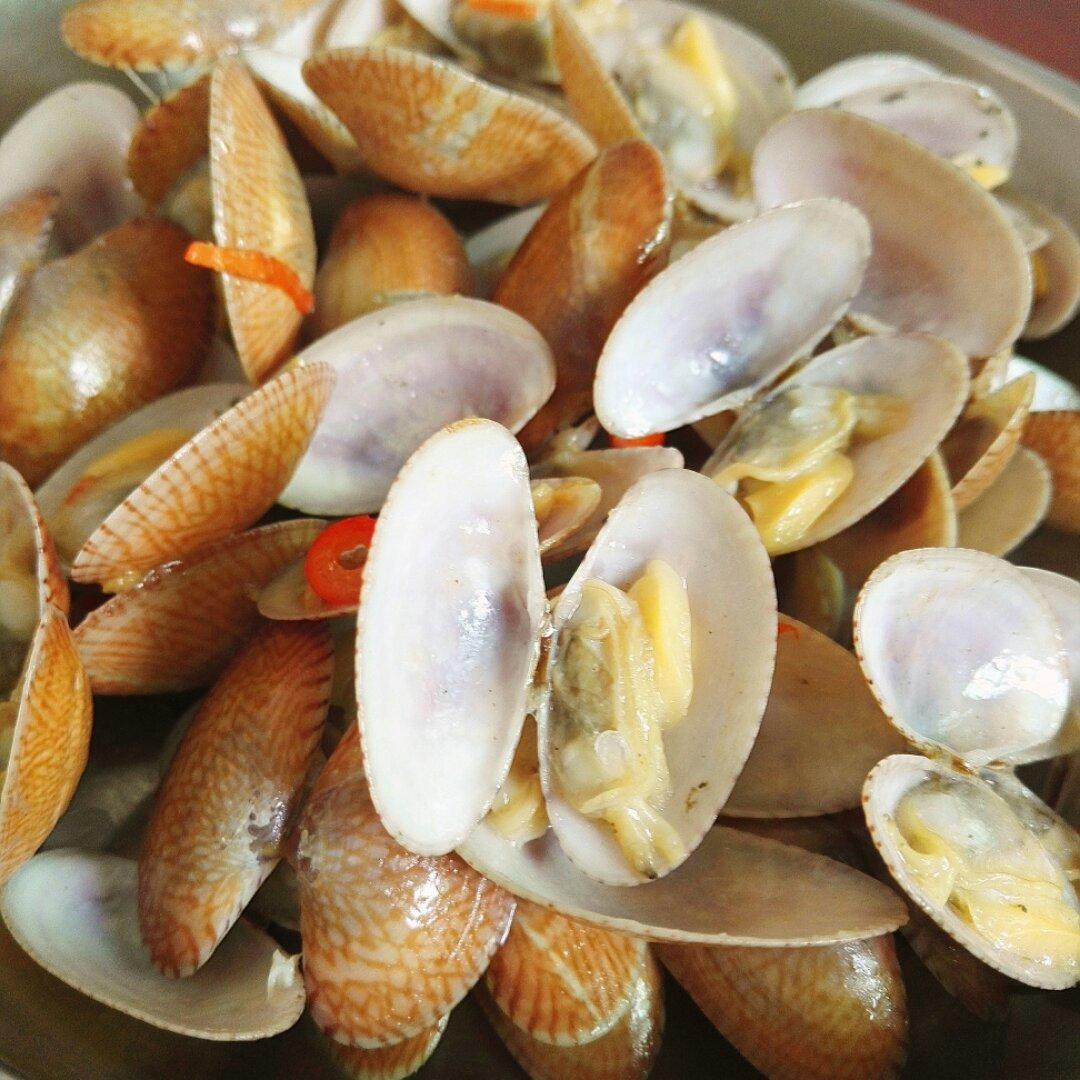蒜香炒花甲
