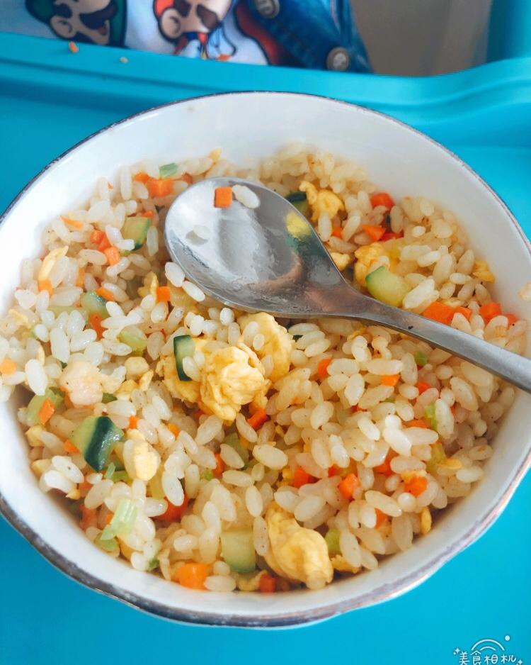 虾仁炒饭