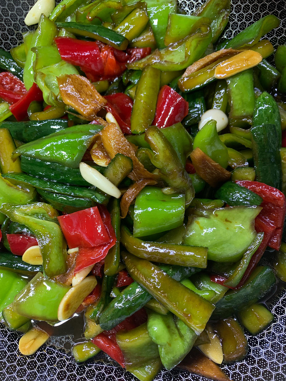 妈妈的腌黄瓜辣椒