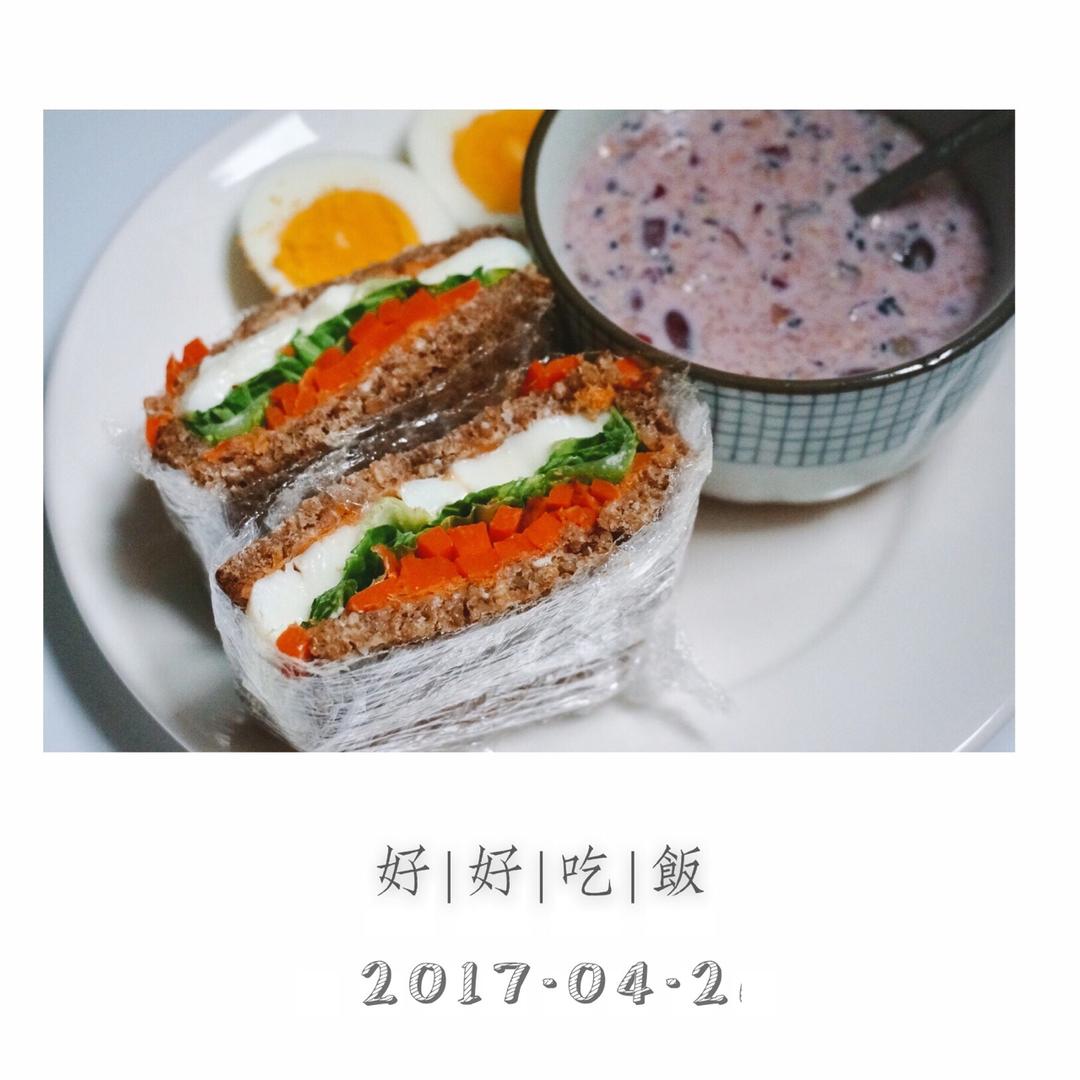 快手黑面包早餐